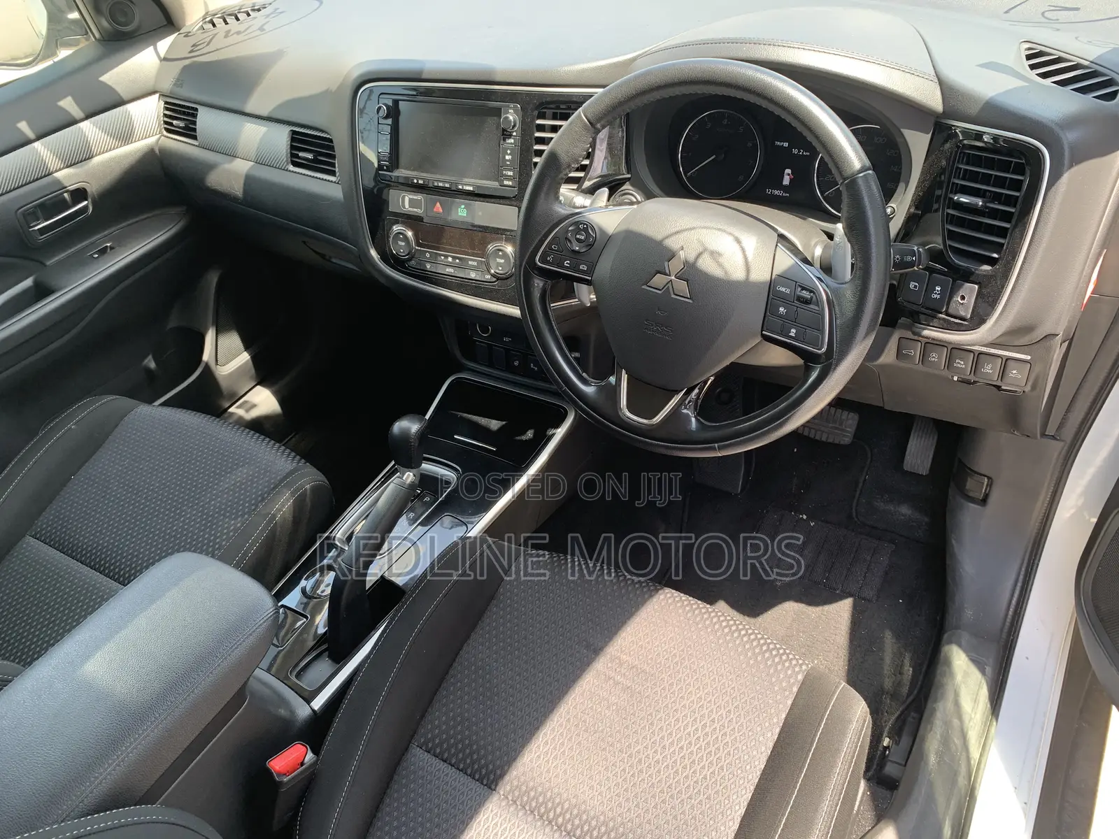 Mitsubishi Outlander ES FWD 2017 White