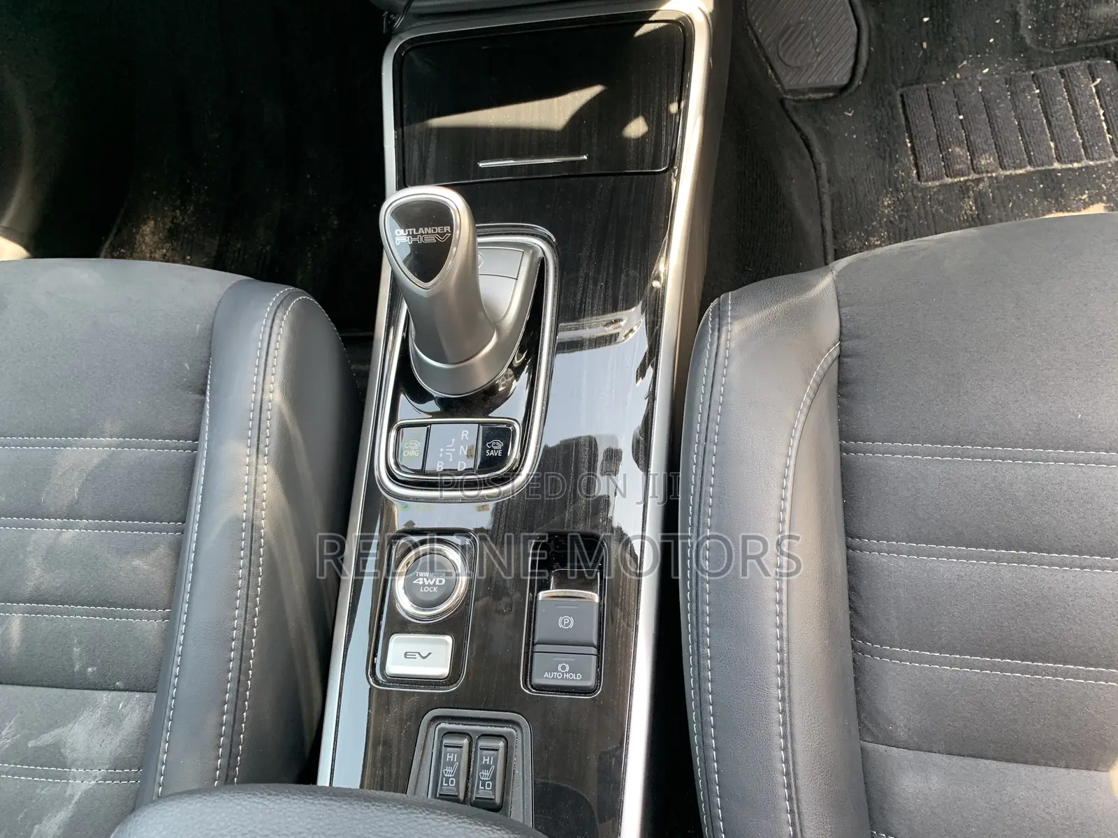 Mitsubishi Outlander 2.4 PHEV AWD 2017 Off white