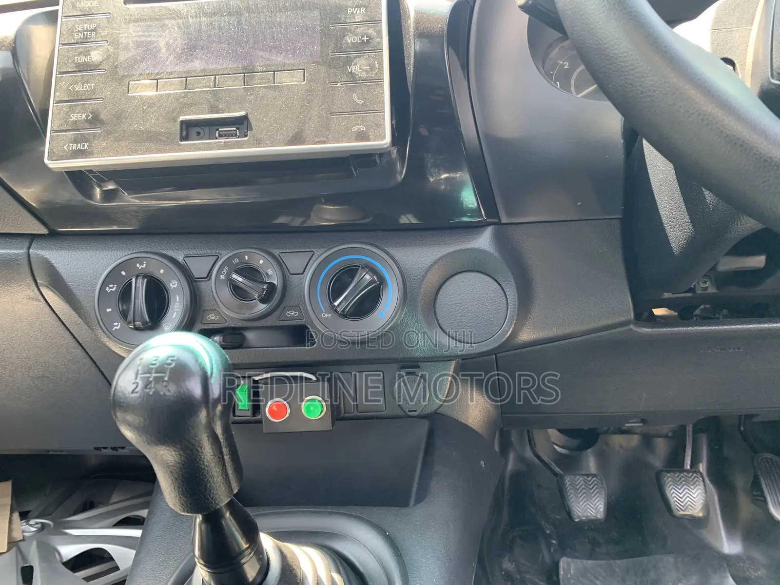 Toyota Hilux 2017 Off white