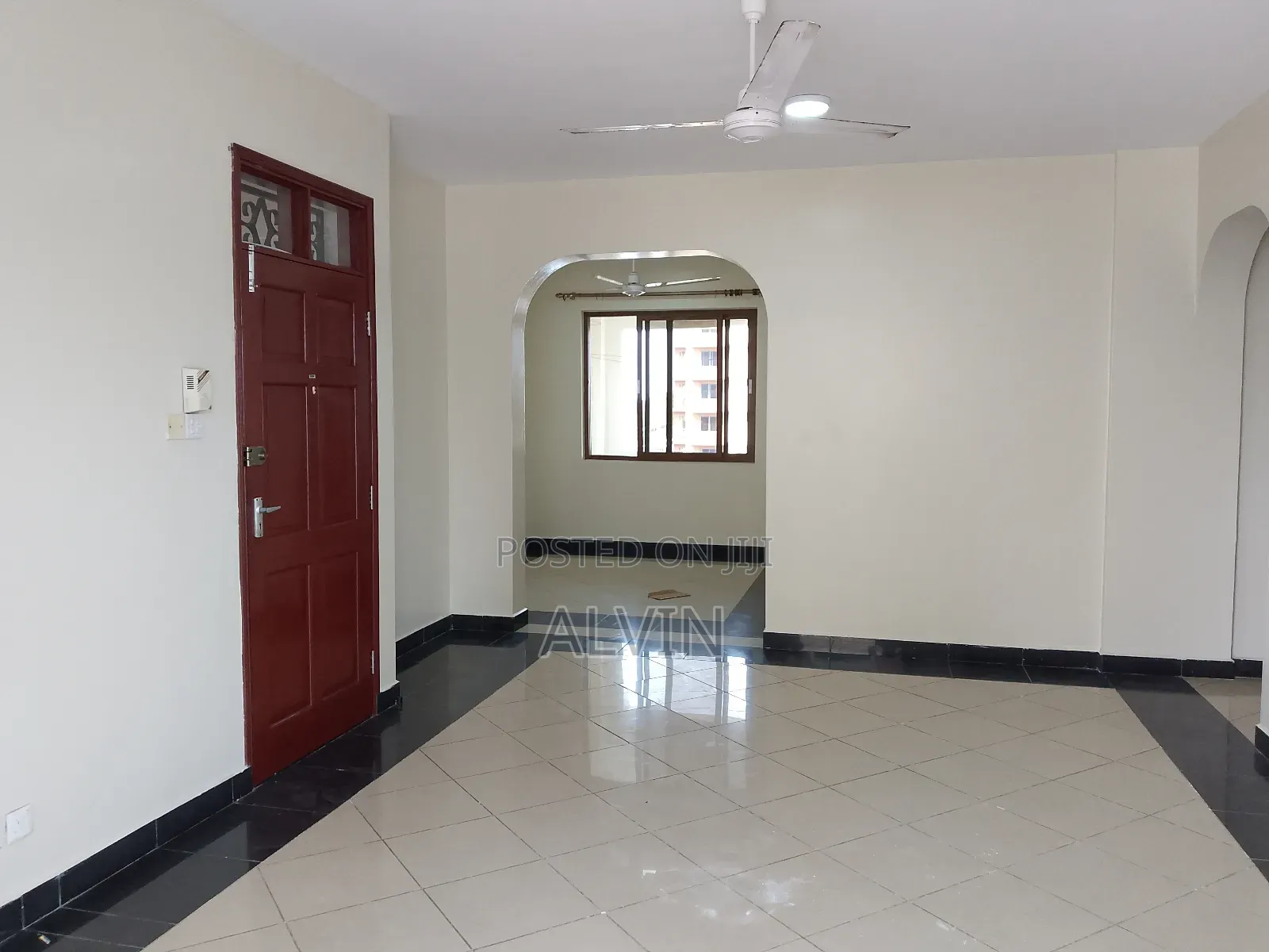 3bdrm Apartment in Kizingo for rent