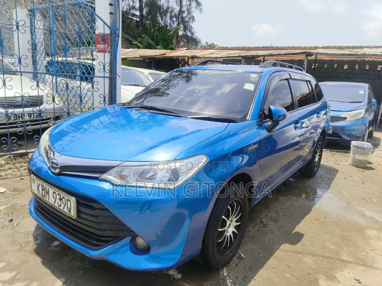 Toyota Corolla Fielder 2017 Blue