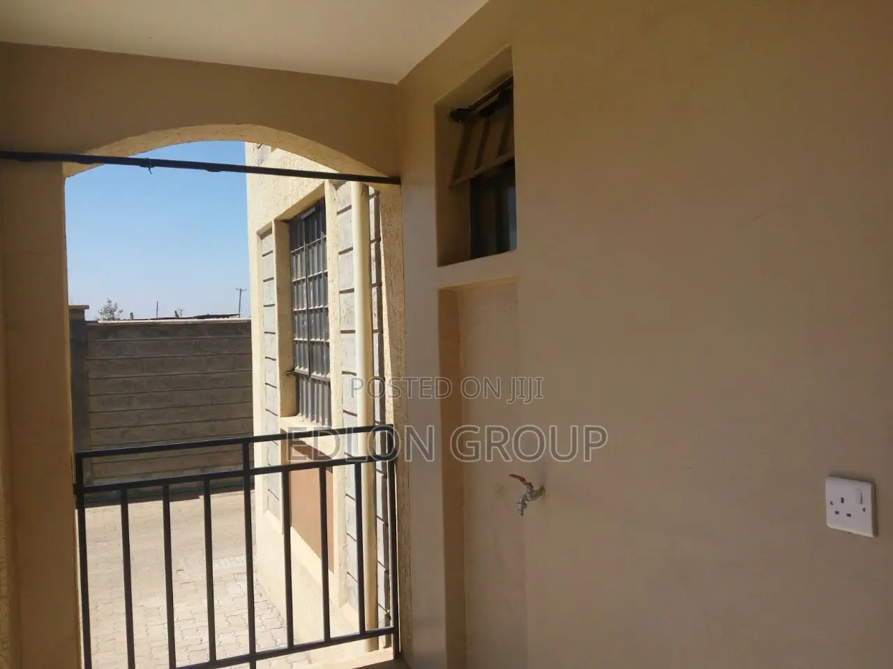 2bdrm Apartment in Pacesetters, Kimbo for sale