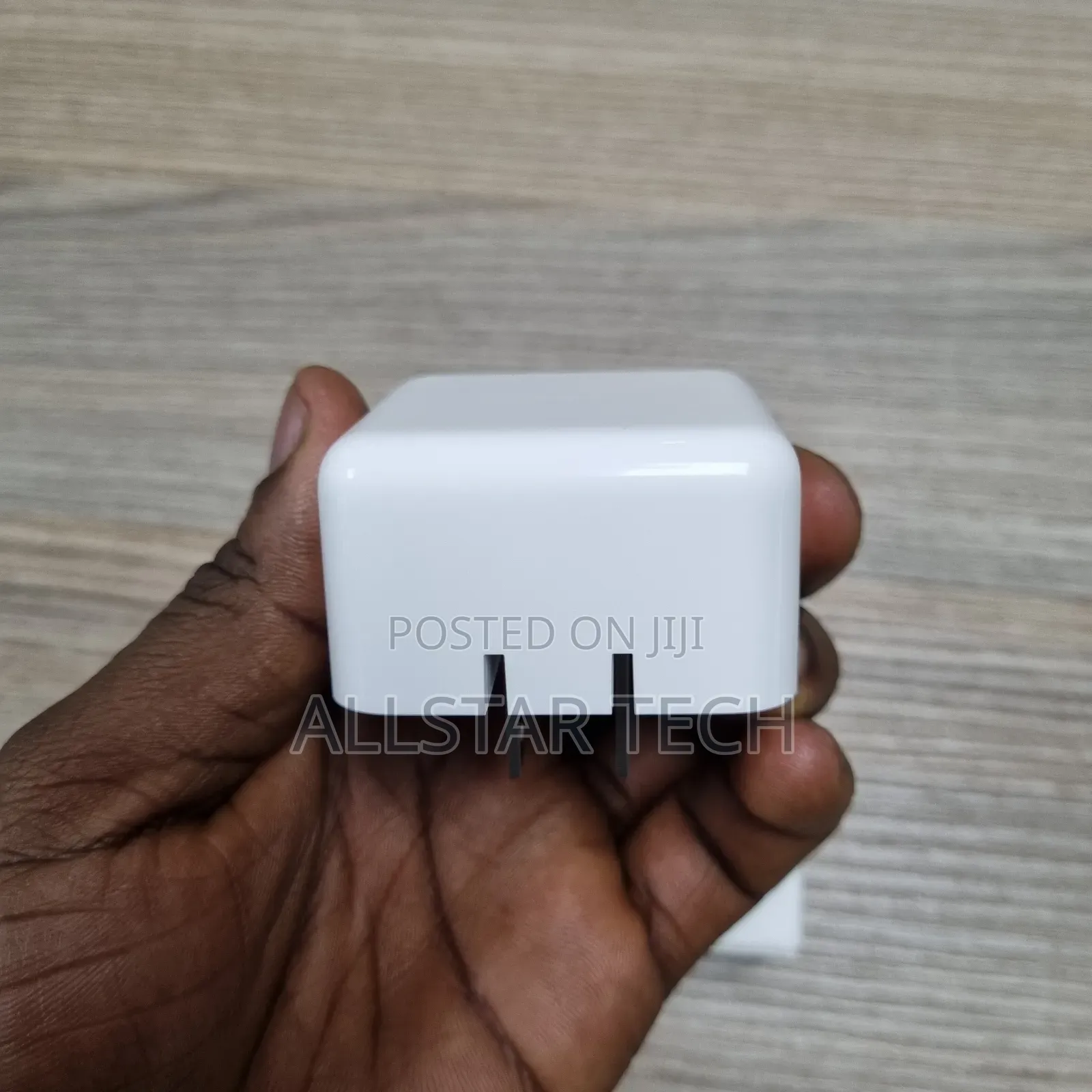 Apple 35W Dual USB-C Port Compact Power Adapter