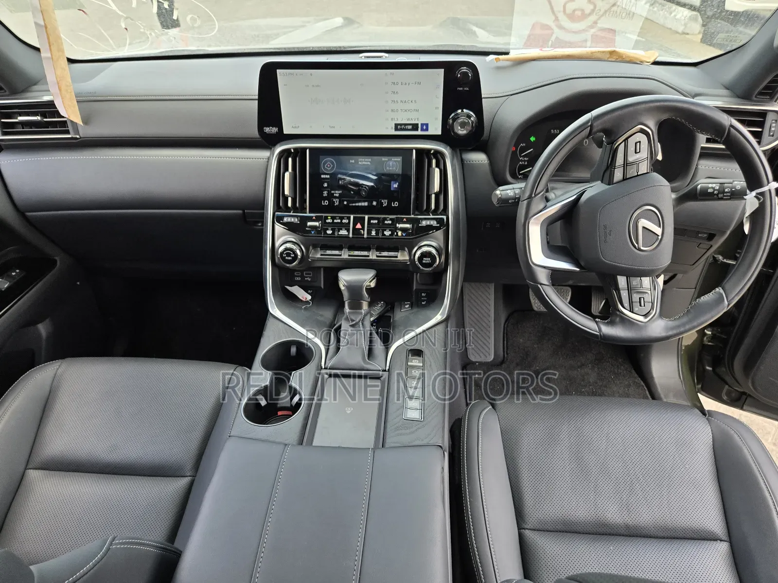 Lexus LX 2023 Green