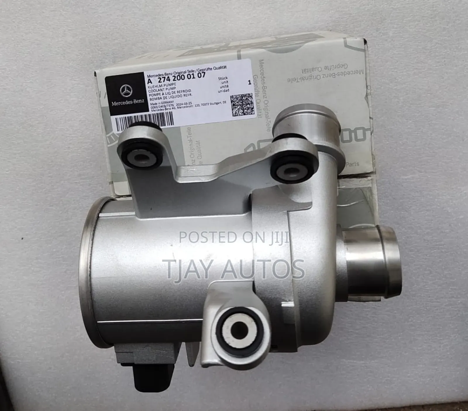 Engine Electric Water Pump 2742002700 for Mercedes M274