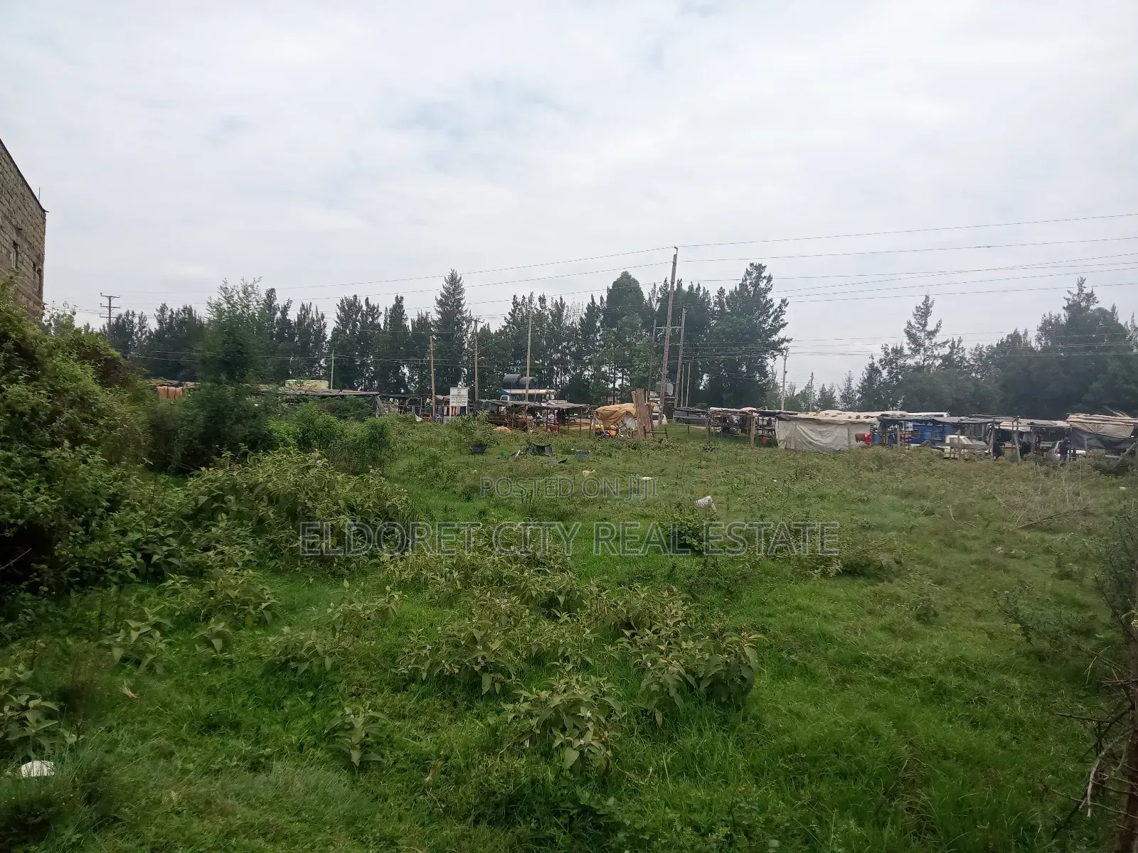 1/8 Plot Annex Center Touching Tarmac Highway Eldoret-Nai.