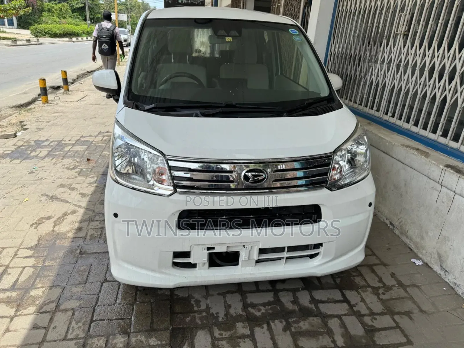 Daihatsu Move 2018 White