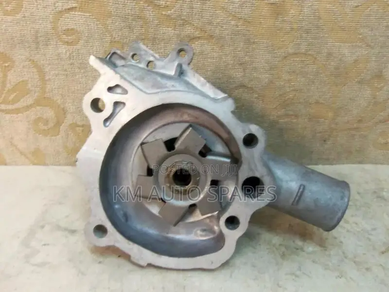 Mitsubishi 4G15 Water Pump for Lancer, Colt, Mirage.