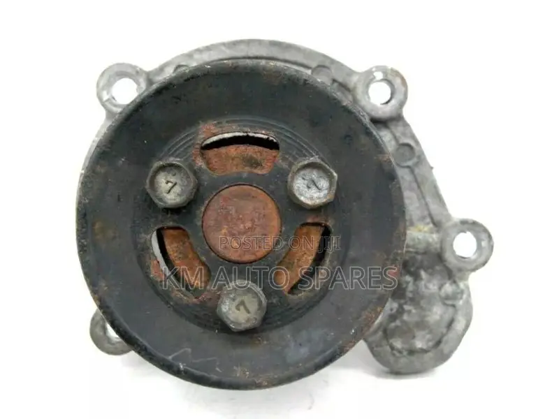Nissan CR12 Water Pump for Wingroad, March, Note, Cube.