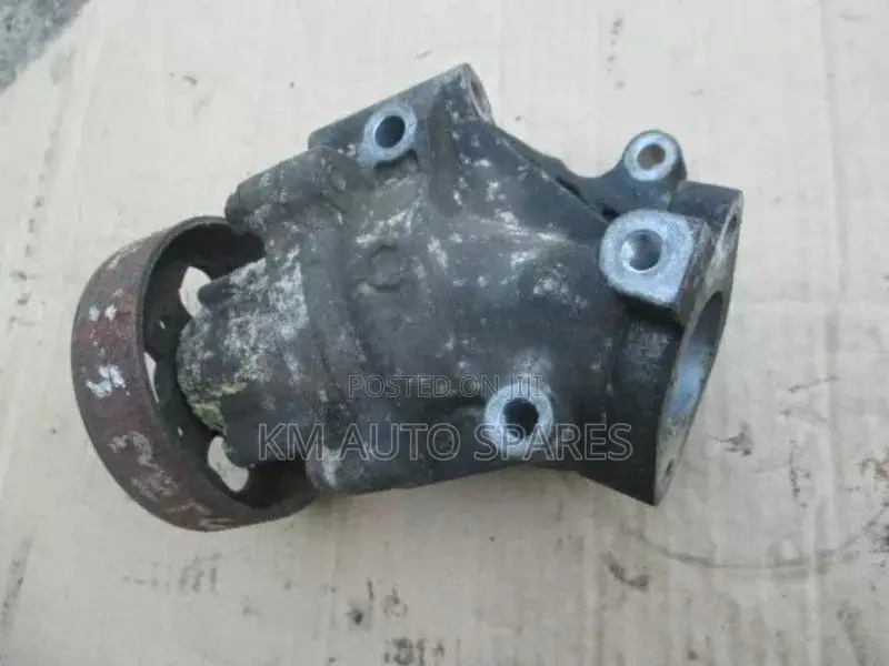 Nissan QR20 Water Pump for Xtrail, Lafesta, Teana, Wingroad.