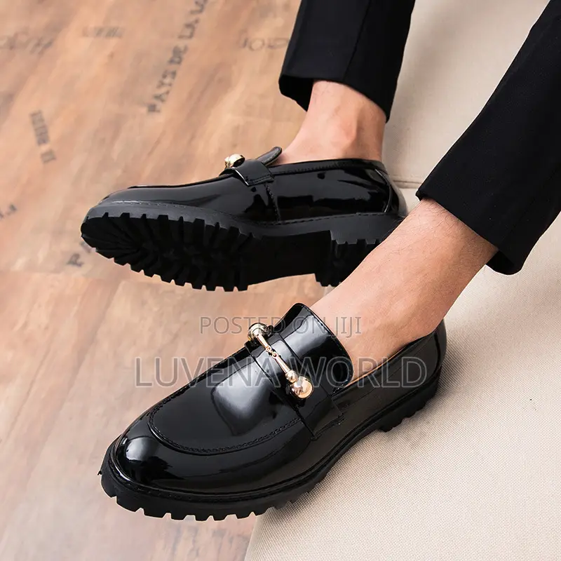 Wetlook Casuals
