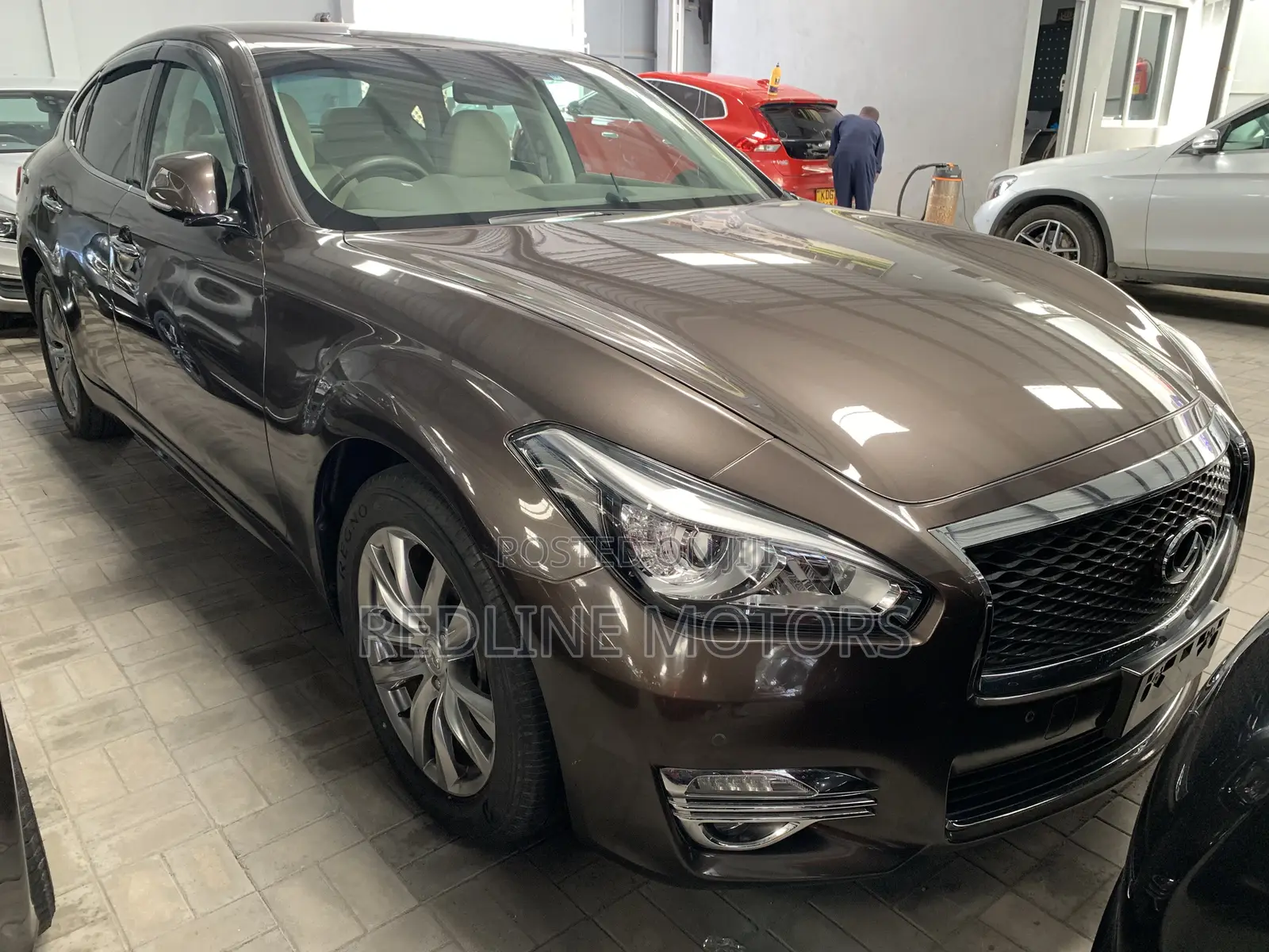 Nissan Fuga 2016 Gold