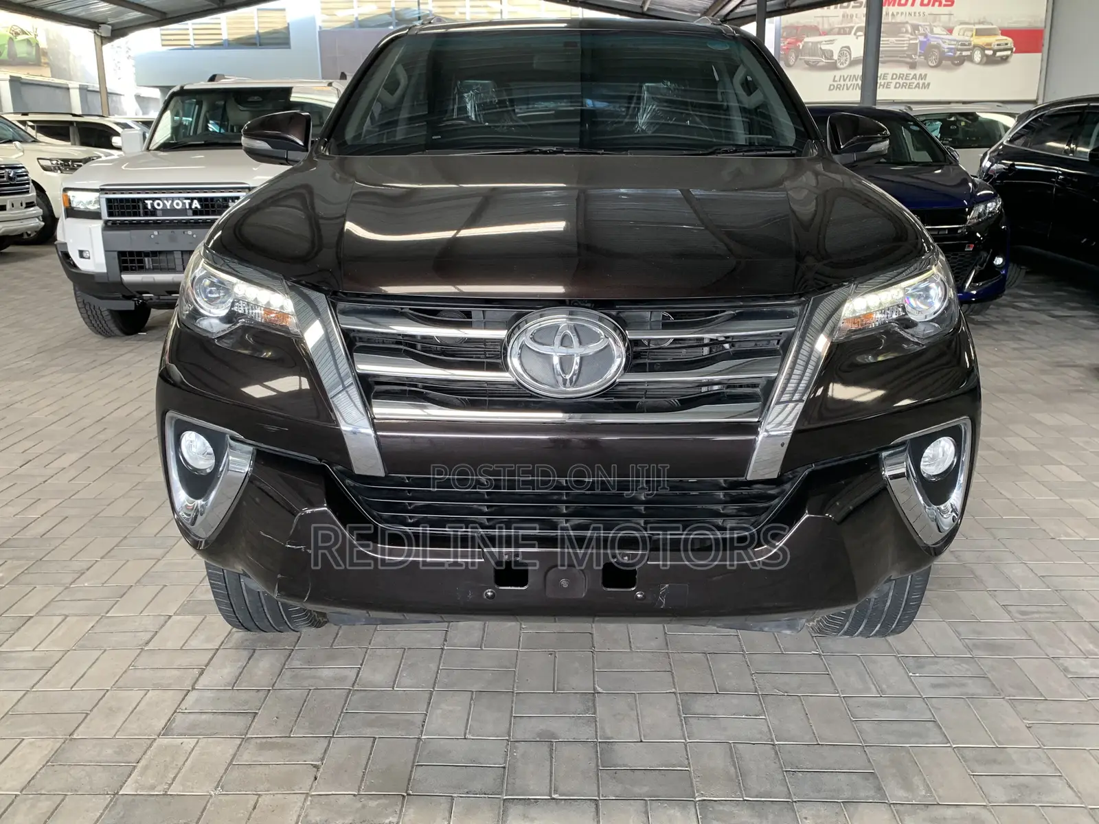 Toyota Fortuner 2015 Brown