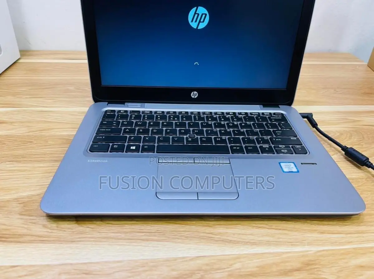 New Laptop HP EliteBook 820 G3 8GB Intel Core I5 SSD 256GB