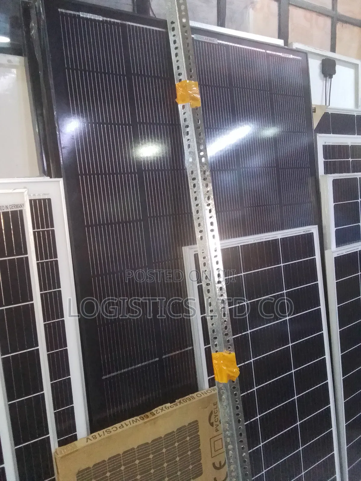Solar Panel 500 W Black Frame