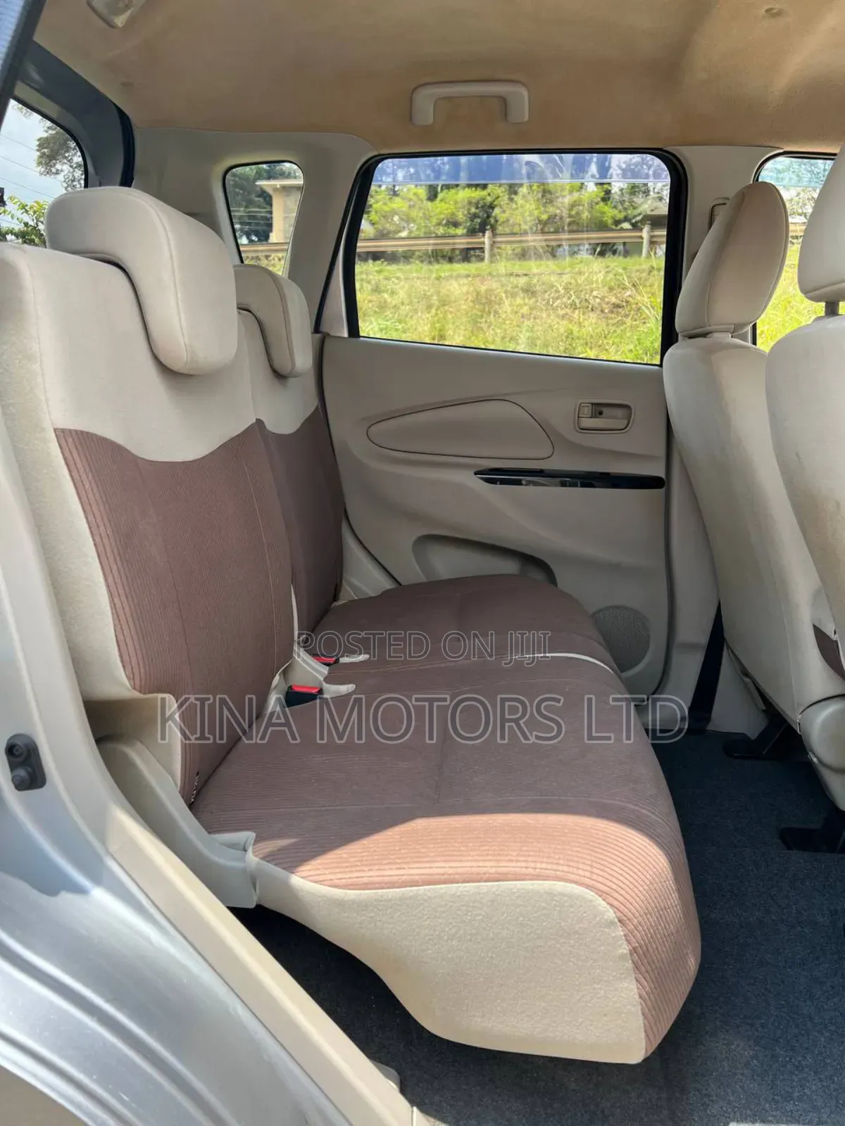 Mitsubishi EK Wagon 660 FWD 2017 Silver