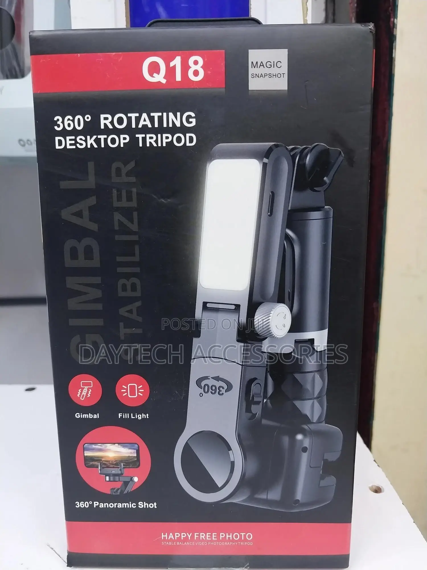 Gimbal Q18 - Camera/Phones Stabilizer Built-in Beauty Light