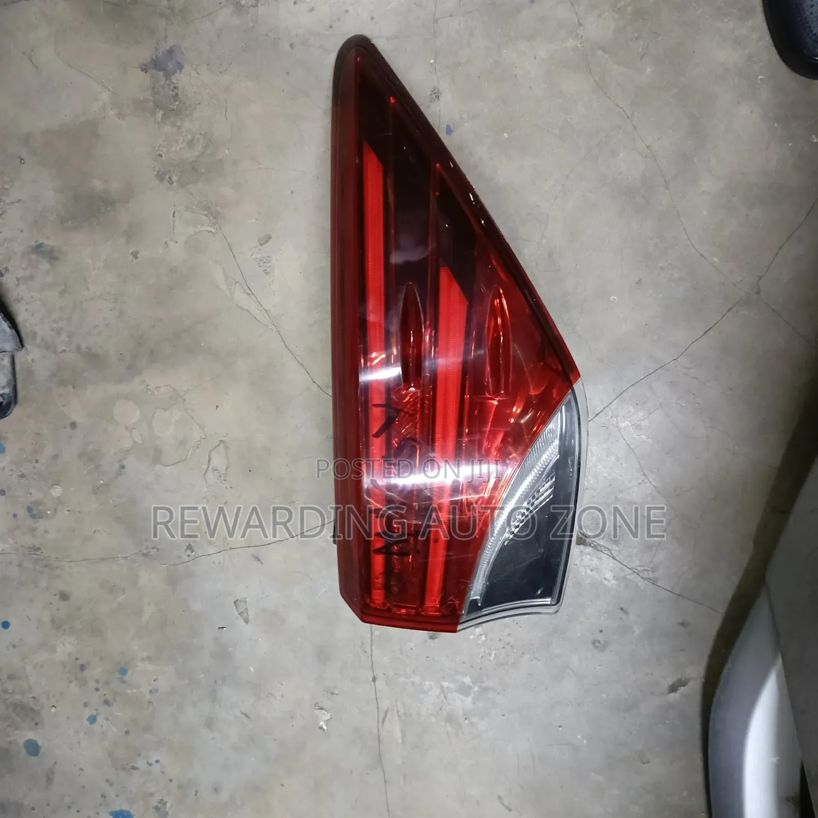 Fortuner New Model Taillight.