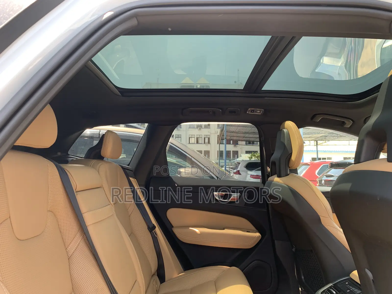 Volvo XC60 T5 R-Design AWD 2018 White