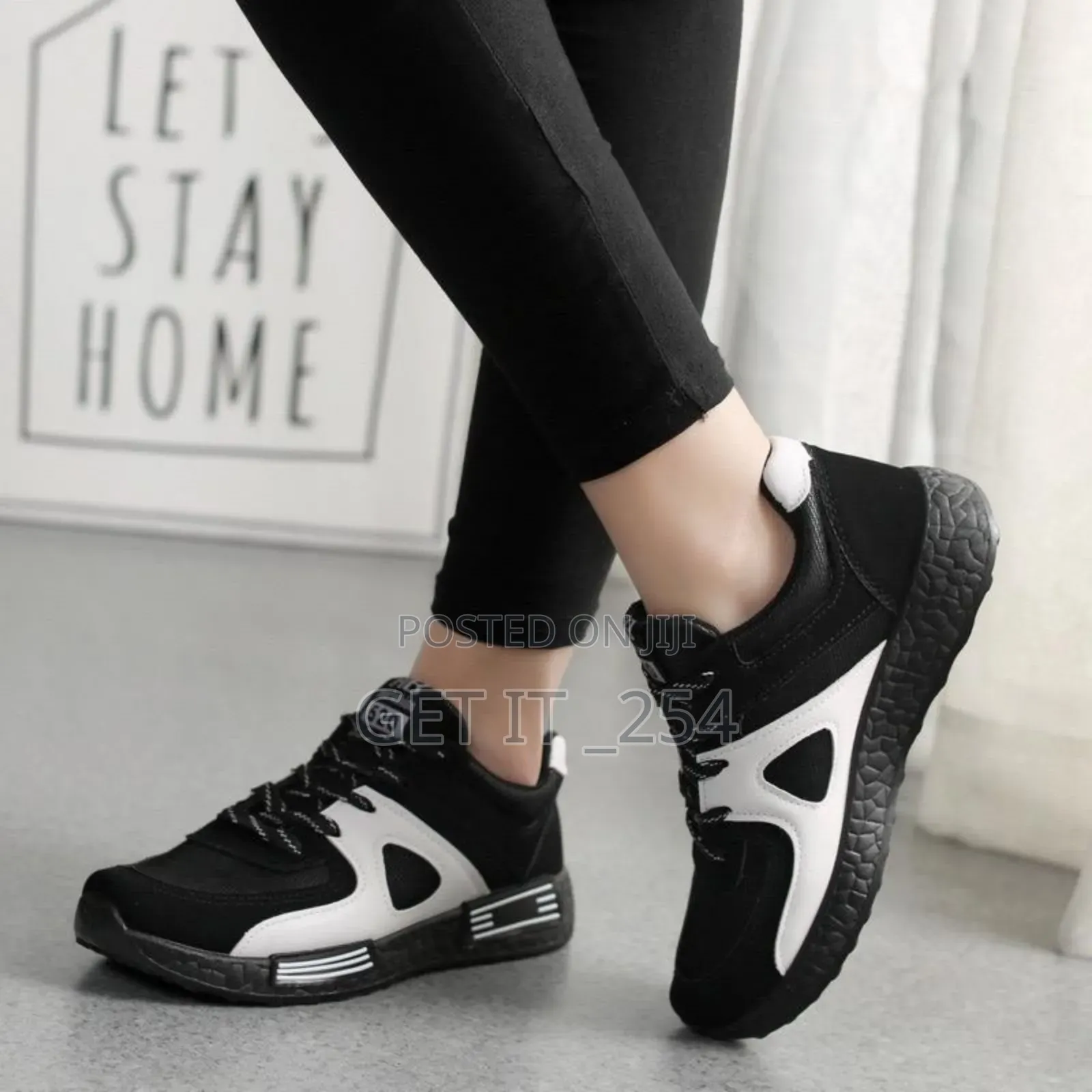 *Ladies Classic Sneakers * *Size 35- 40* *