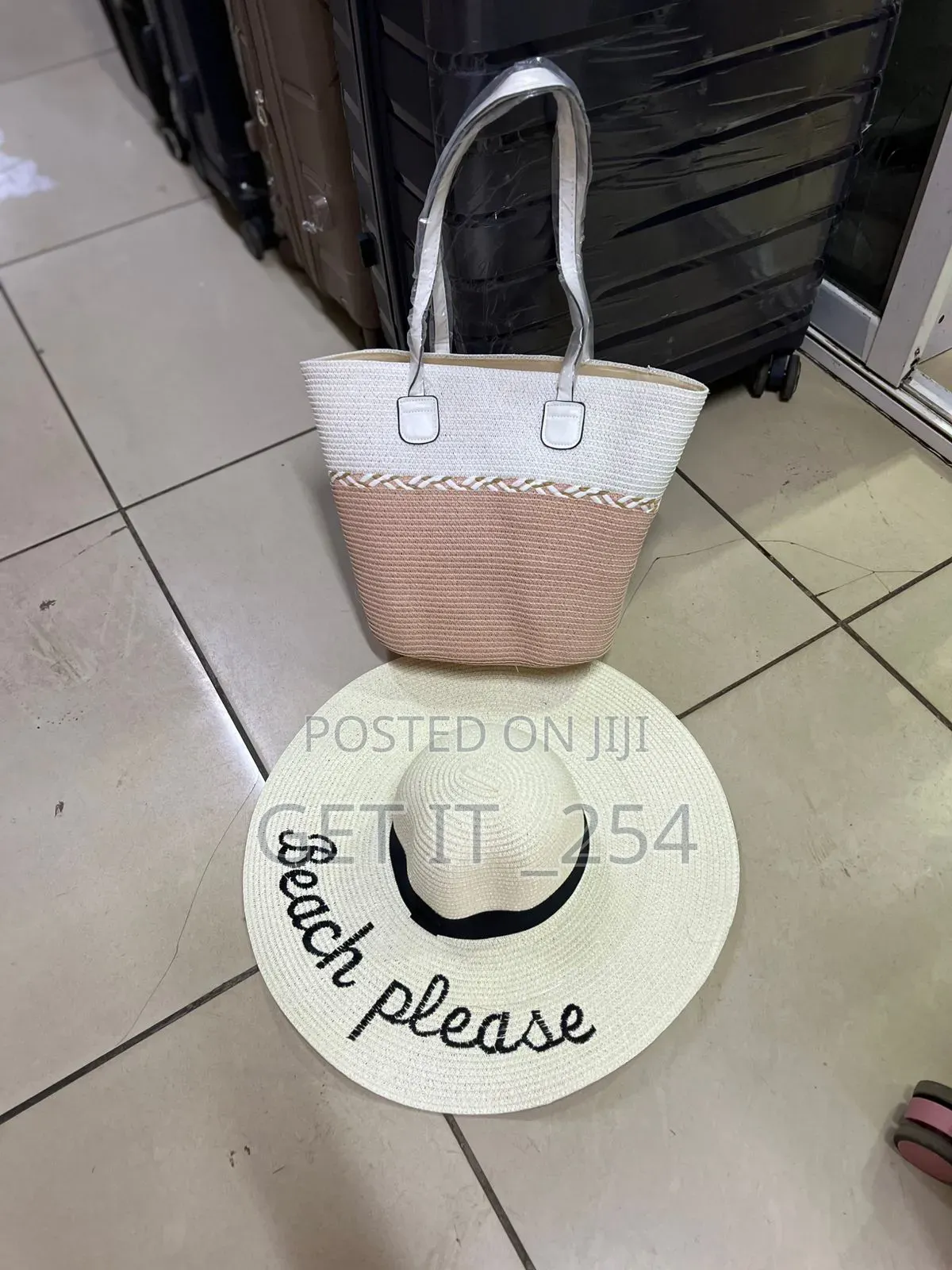 Kiondo Straw Summer Bags Set Comes With a Matching Hat.
