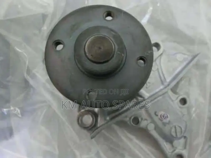 Toyota 4A Water Pump for Corolla, Carina, Corona, Sprinter.