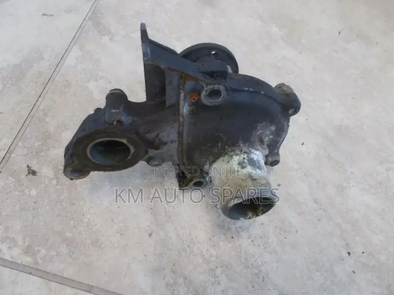 Toyota 7A Water Pump for Corolla, Carina, Sprinter, Caldina.