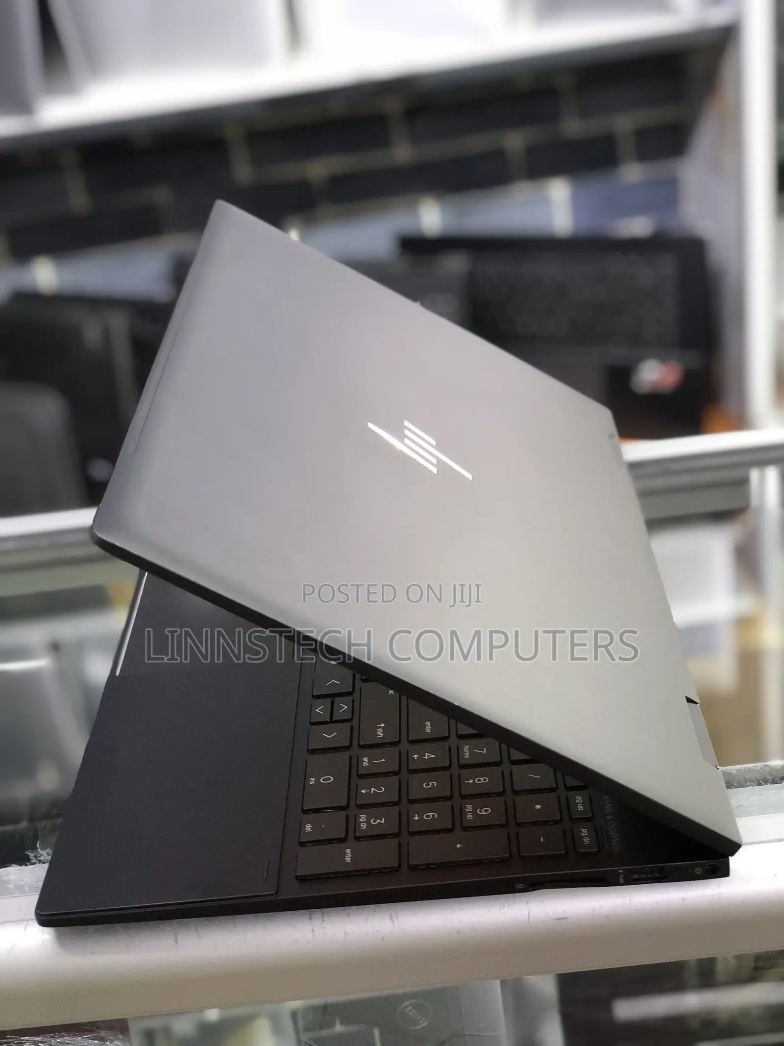 Laptop HP Envy X360 8GB AMD Ryzen 7 SSD 512GB