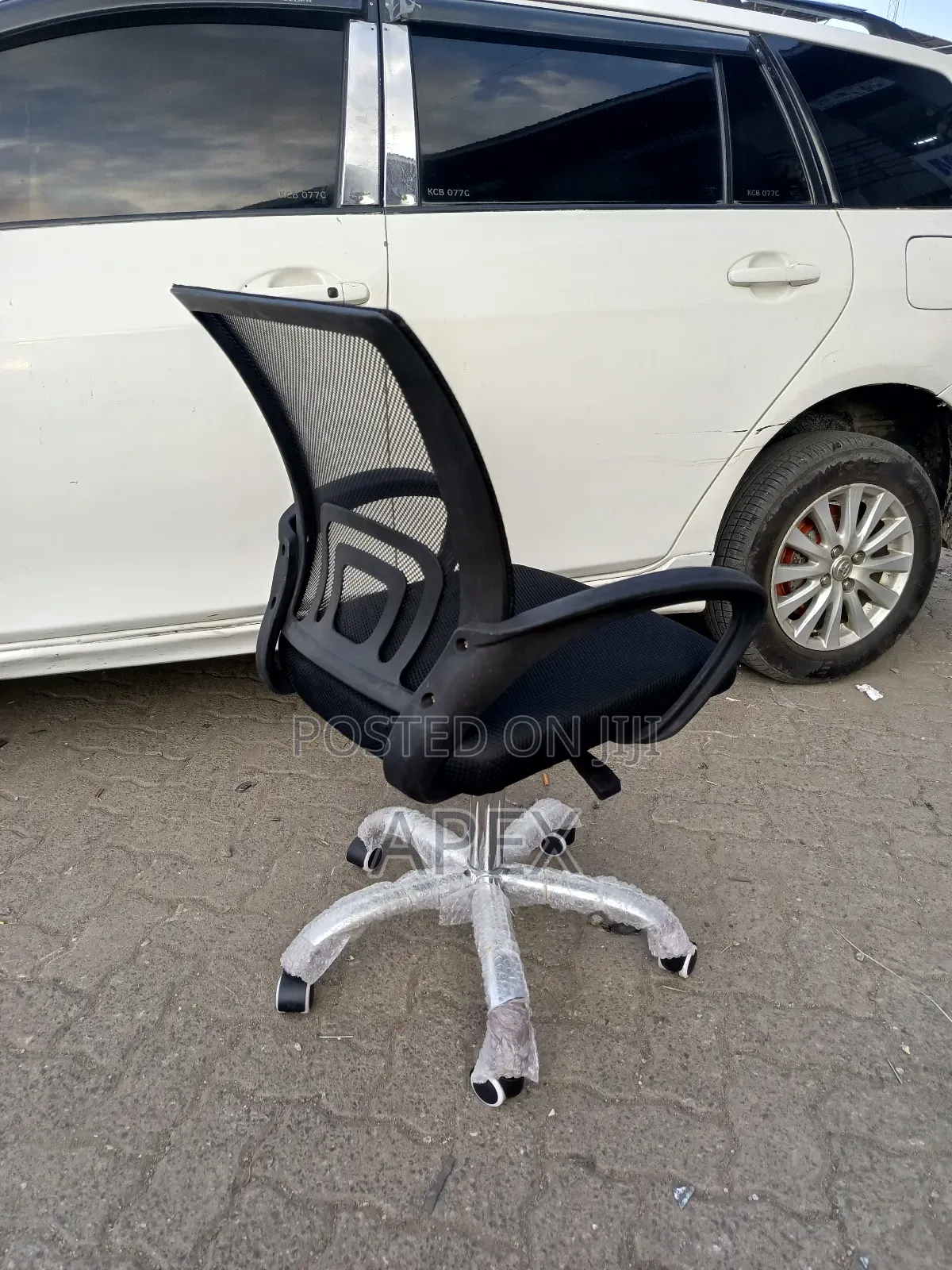 Mesh Office Chair.