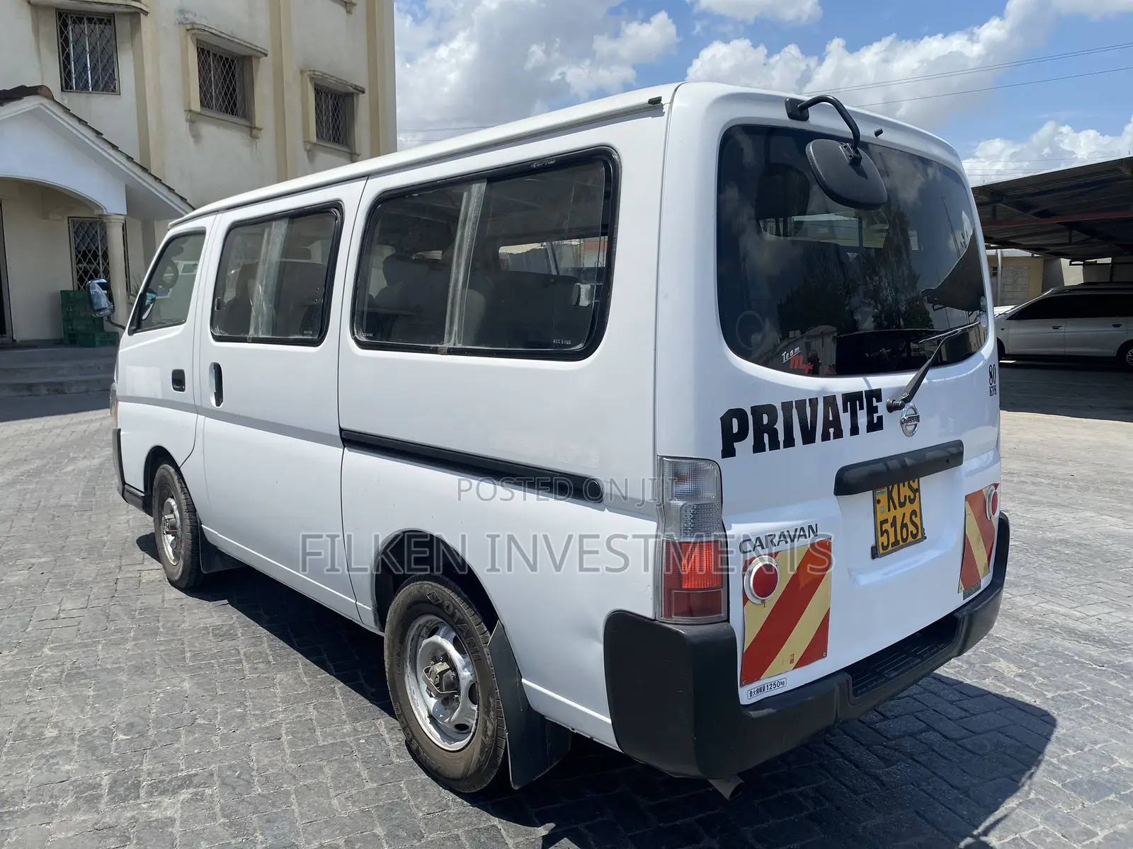 Nissan Caravan (Urvan) 2011 White