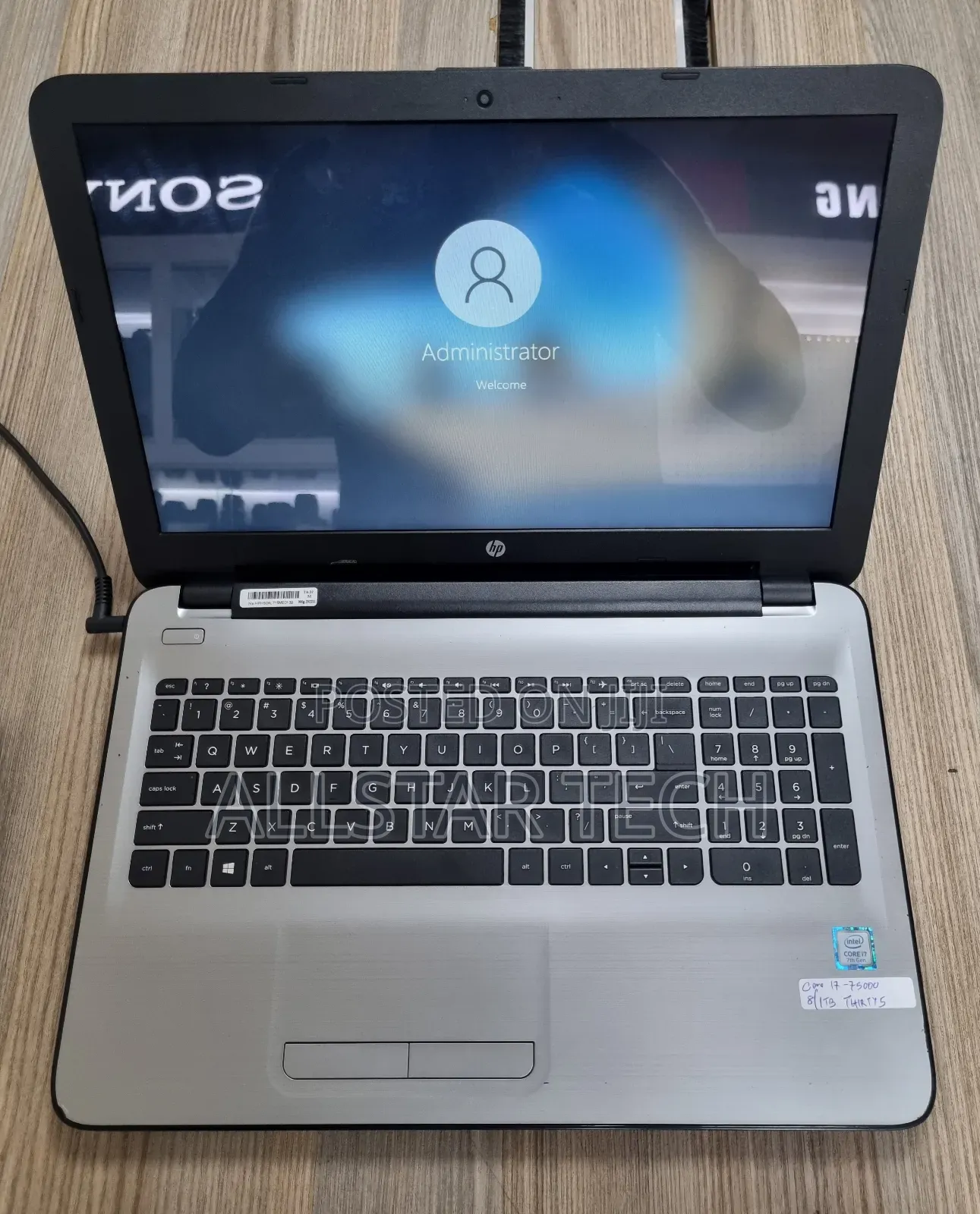 Laptop HP 15-Dy2075tg 8GB Intel Core I7 HDD 1T