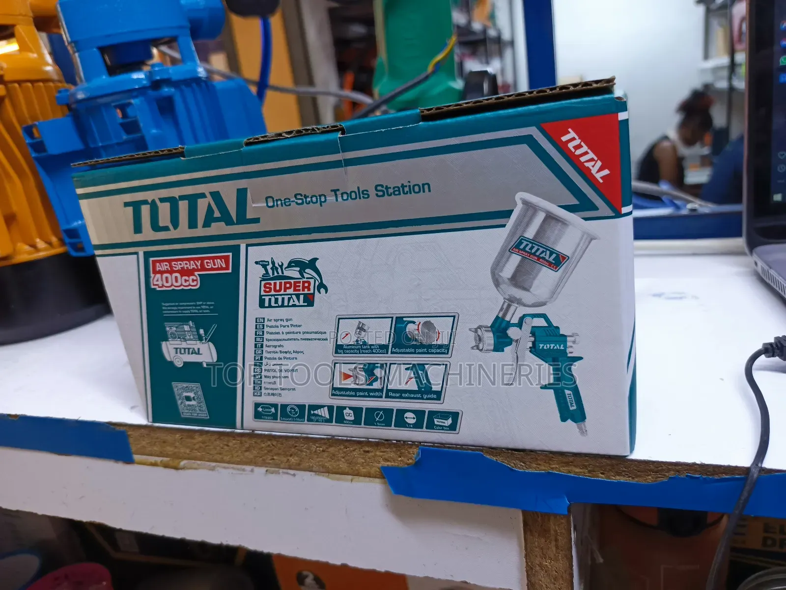 Total Metallic Spray Gun 400cc