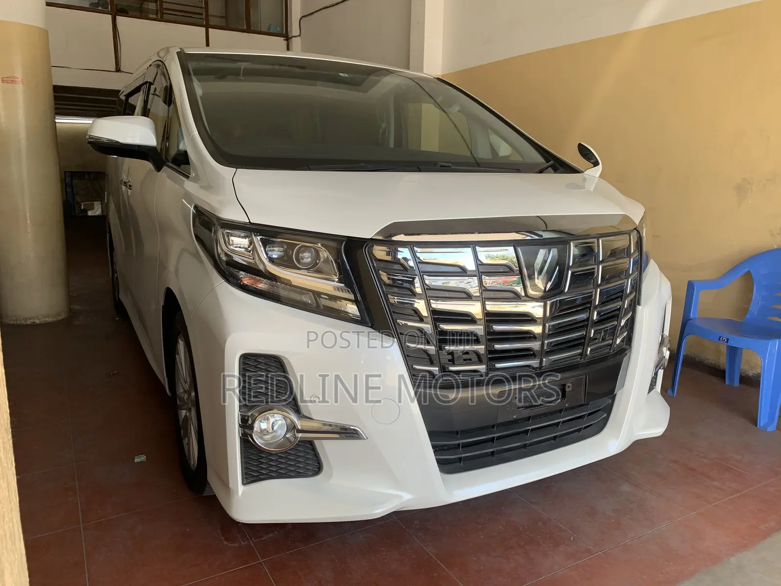 Toyota Alphard 2.5 Petrol AWD 2017 Pearl