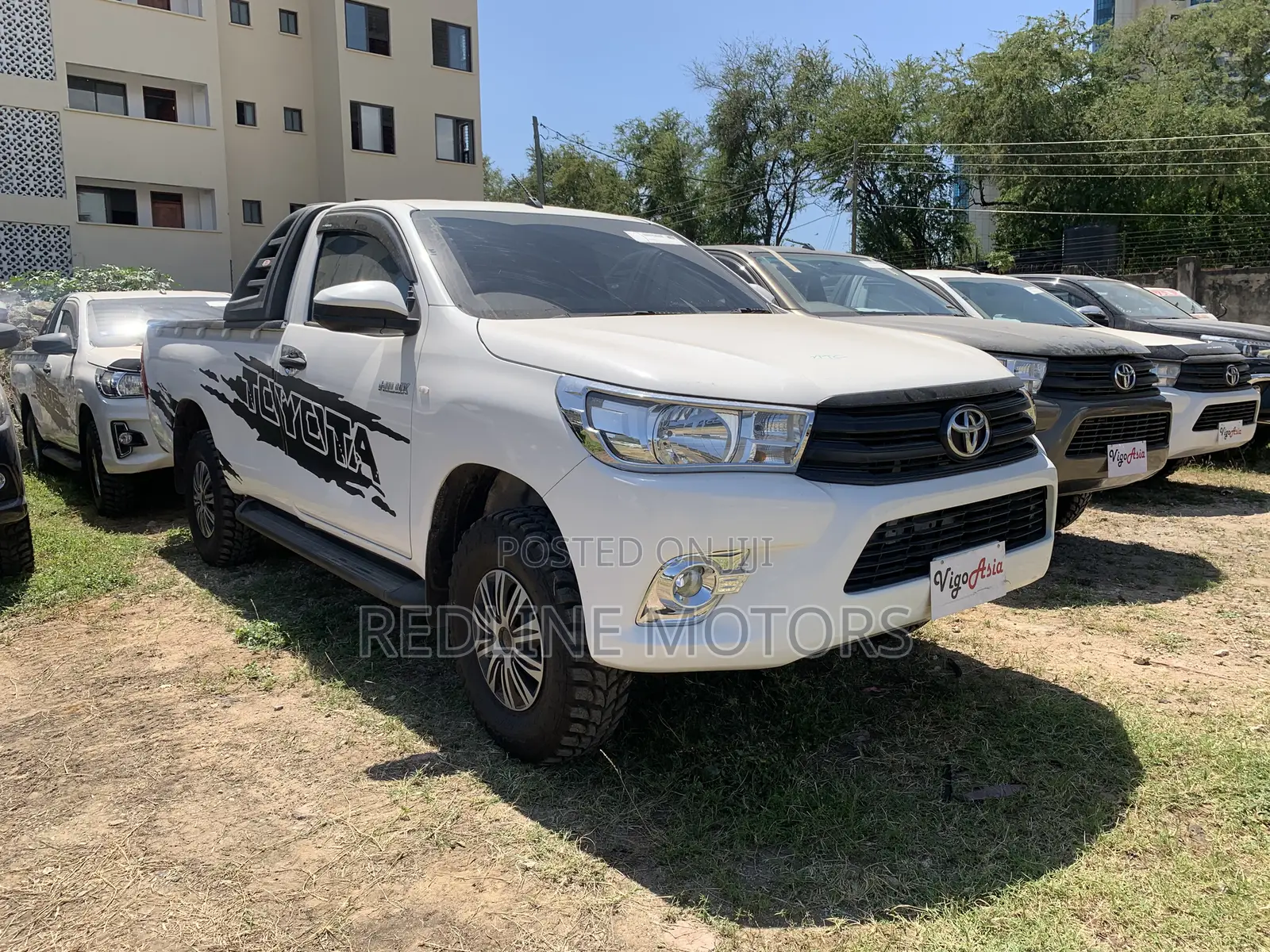 Toyota Hilux 2016 Off white