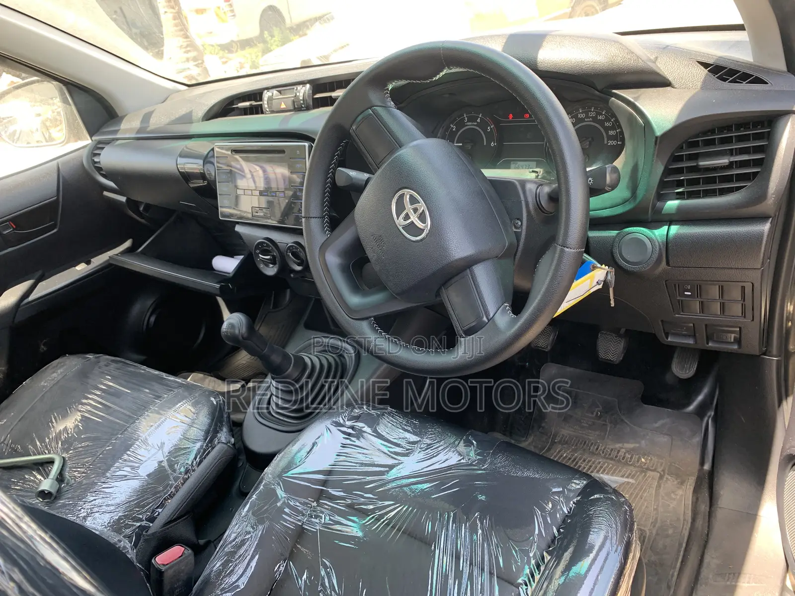 Toyota Hilux 2016 Gold