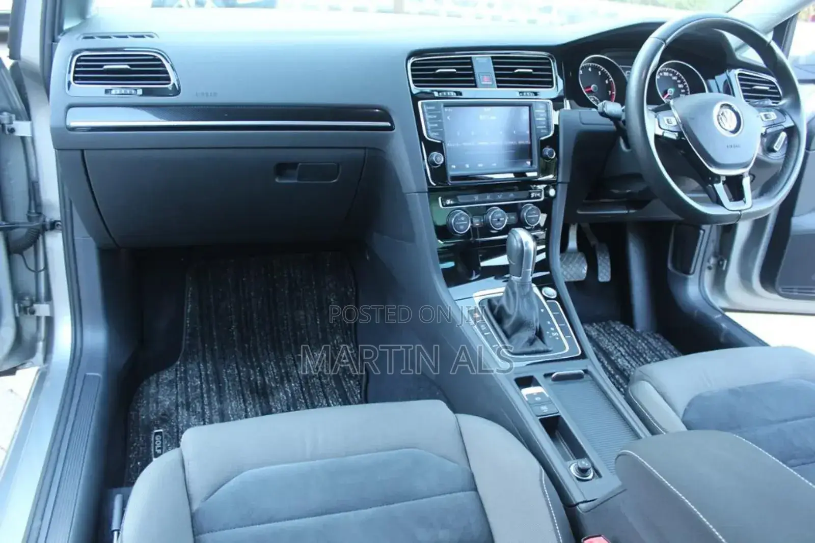 Volkswagen Golf TSI S 4-Door FWD 2017 Silver