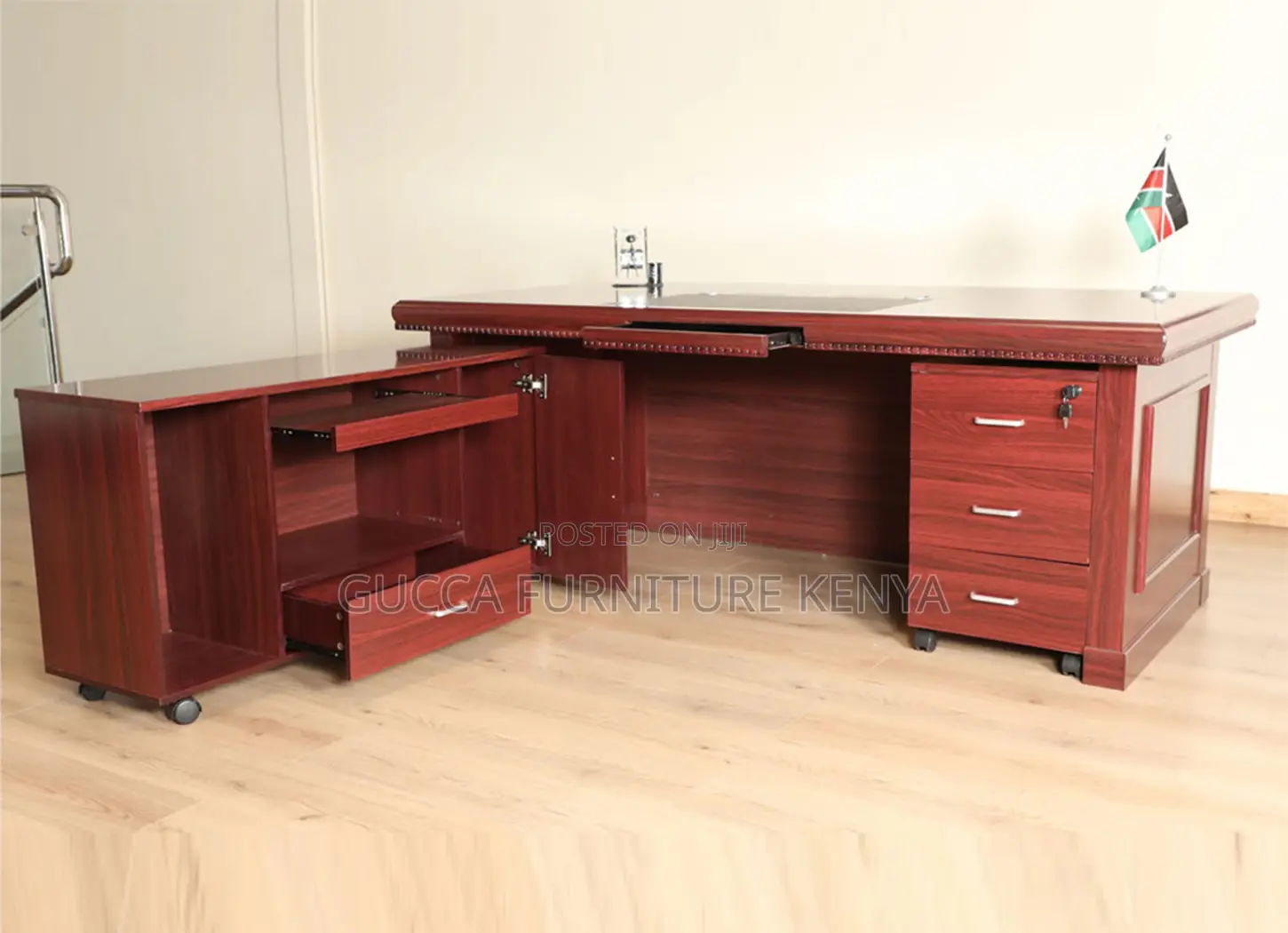 Office Tables:1.8 Meters Sophisticated Executive Officetable