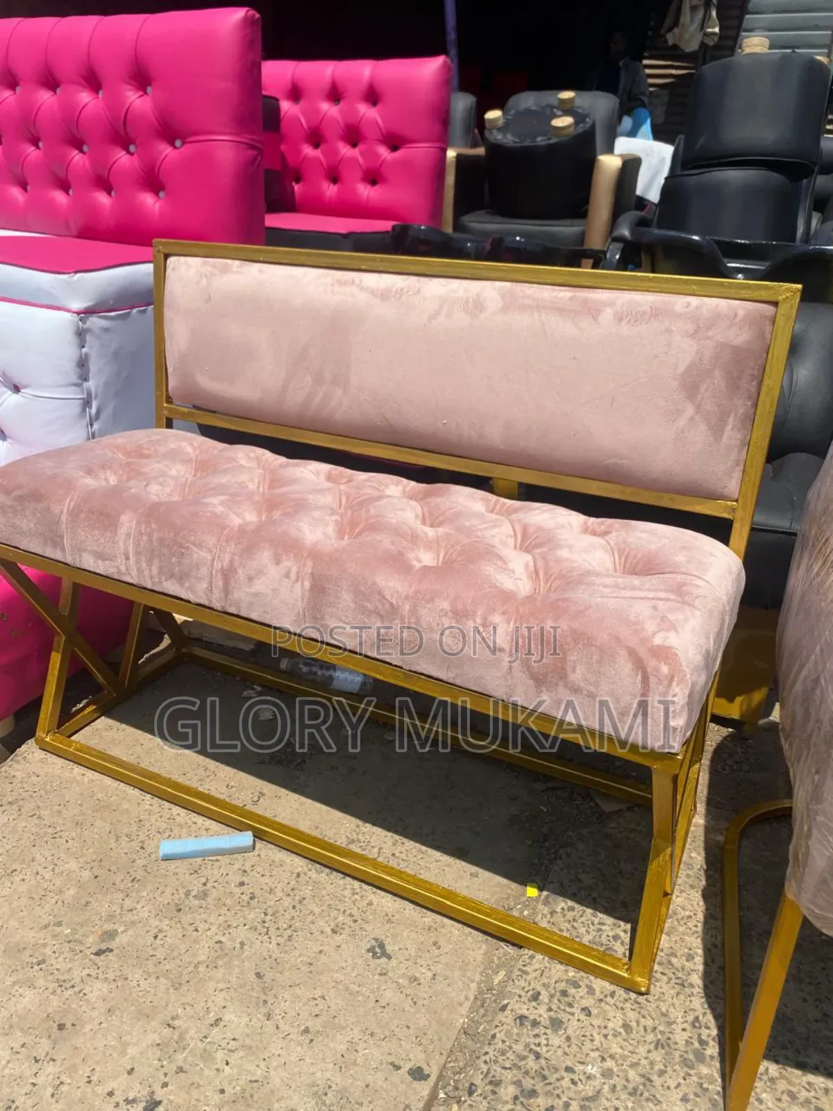 Manicure Waiting Chair