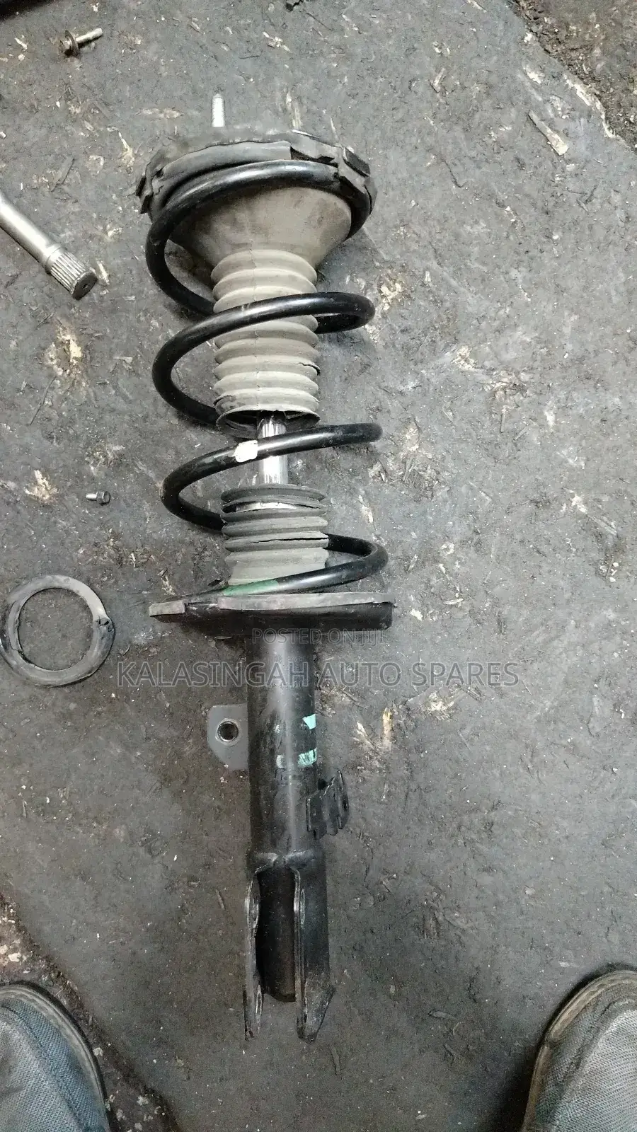 Complete Shock Toyota Voxy / Noah