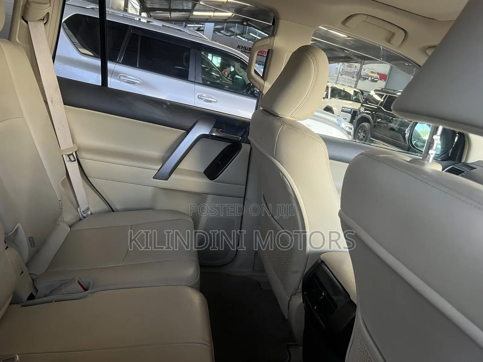 Toyota Land Cruiser Prado 2017 Gray