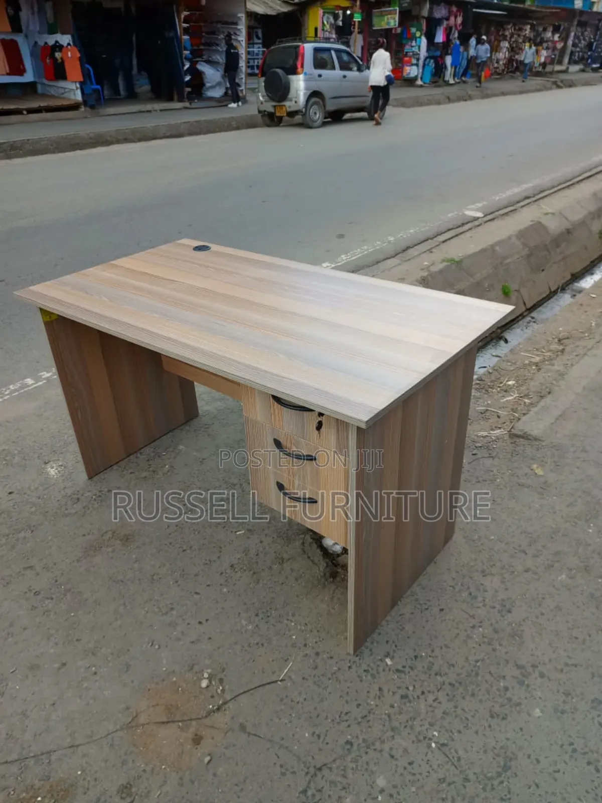 Office Desk 1.0m