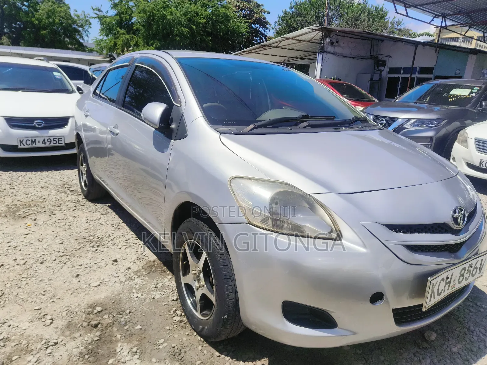 Toyota Belta 2013 Silver