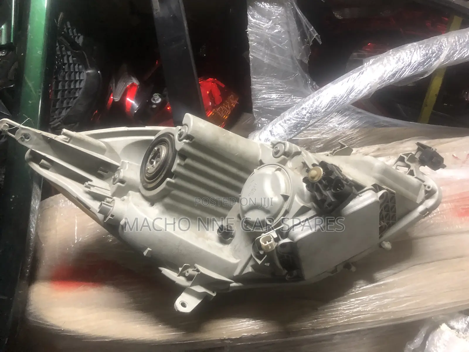 Toyota Isis 2005 Xenon Headlight