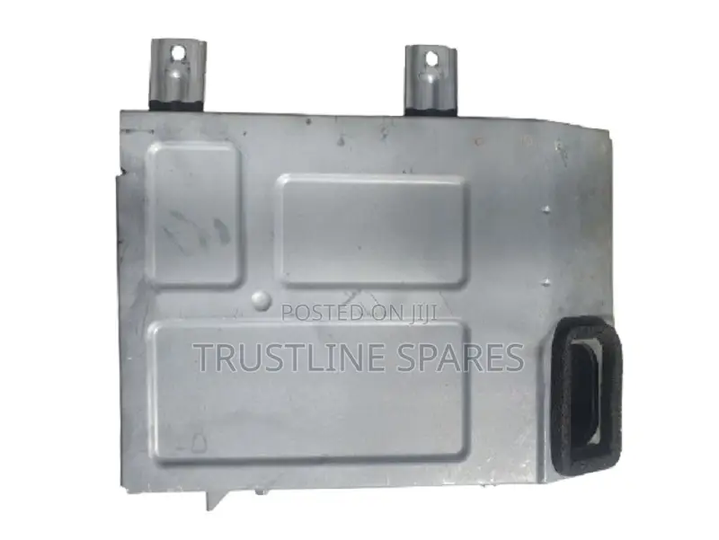 Toyota Crown - Hybrid Battery Main Relay Module