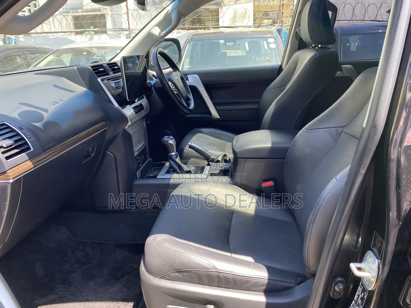 Toyota Land Cruiser Prado 2018 Black