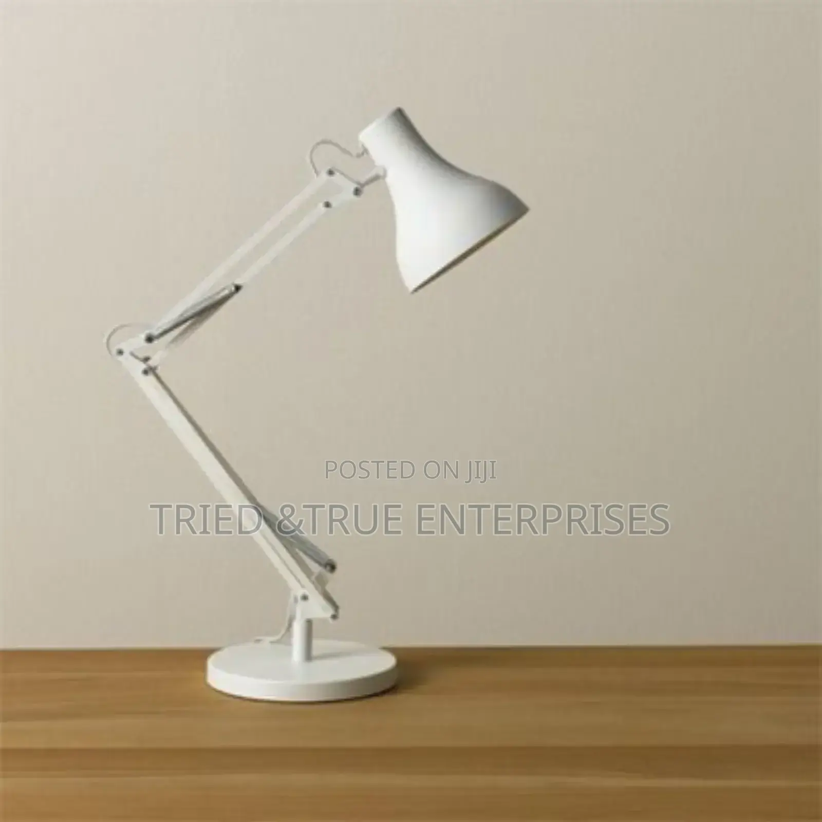 Reading Lamp V8