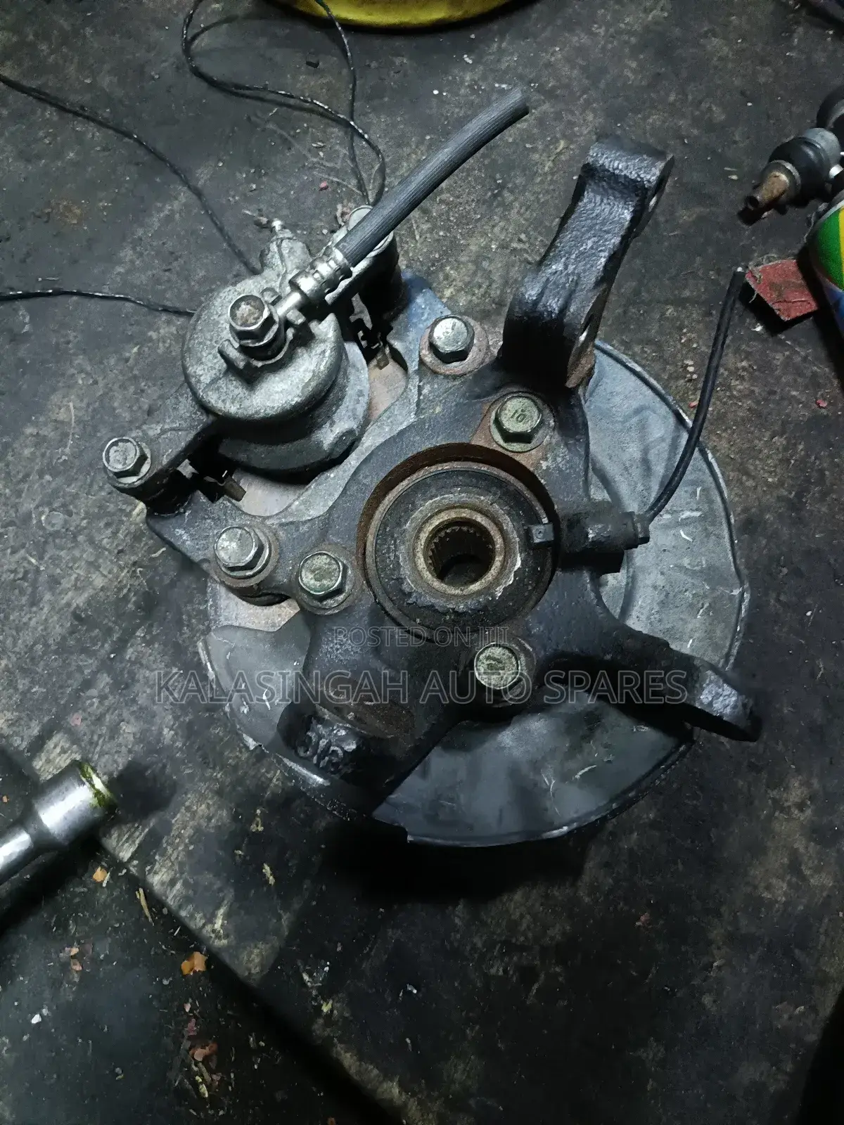Suzuki Swift Front Hub