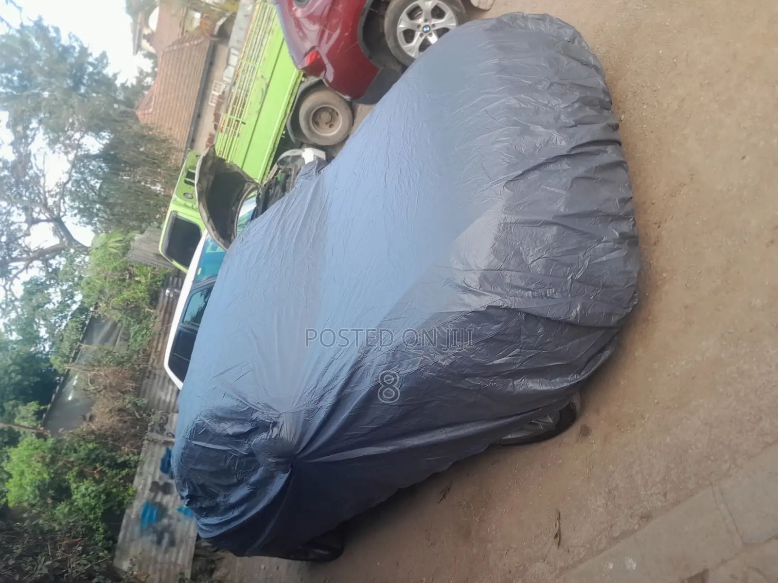 Heavy-Duty Outdoor Car Cover – Full Protection Against Eleme