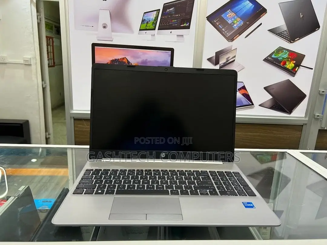 New Laptop HP 8GB Intel Celeron SSD 256GB