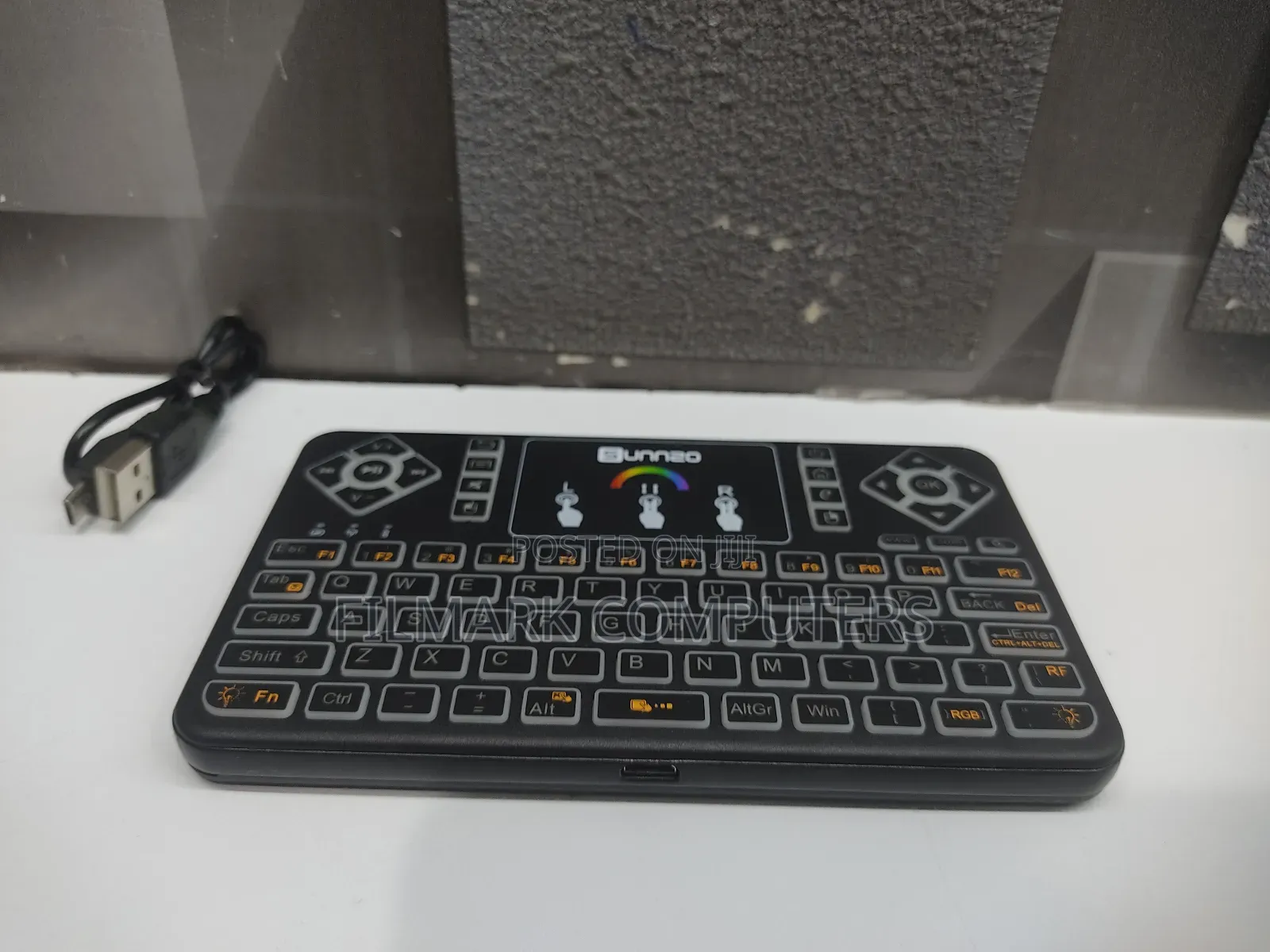 Mini Wireless Keyboard,Q9 Mini Keyboard With Touchpad